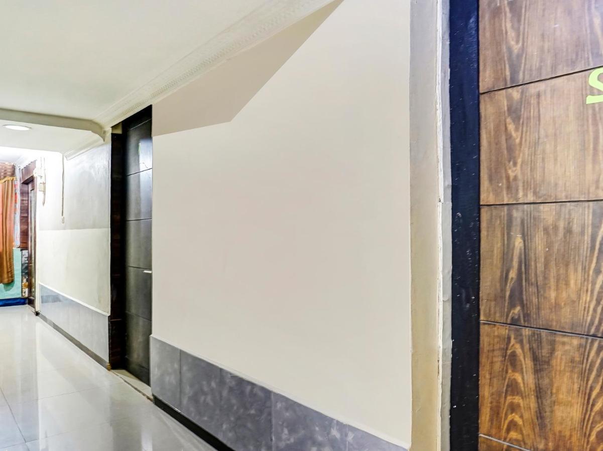 Oyo 90161 Hotel Lendosis Pipa Reja Angkatan 66 Палембанг Екстериор снимка