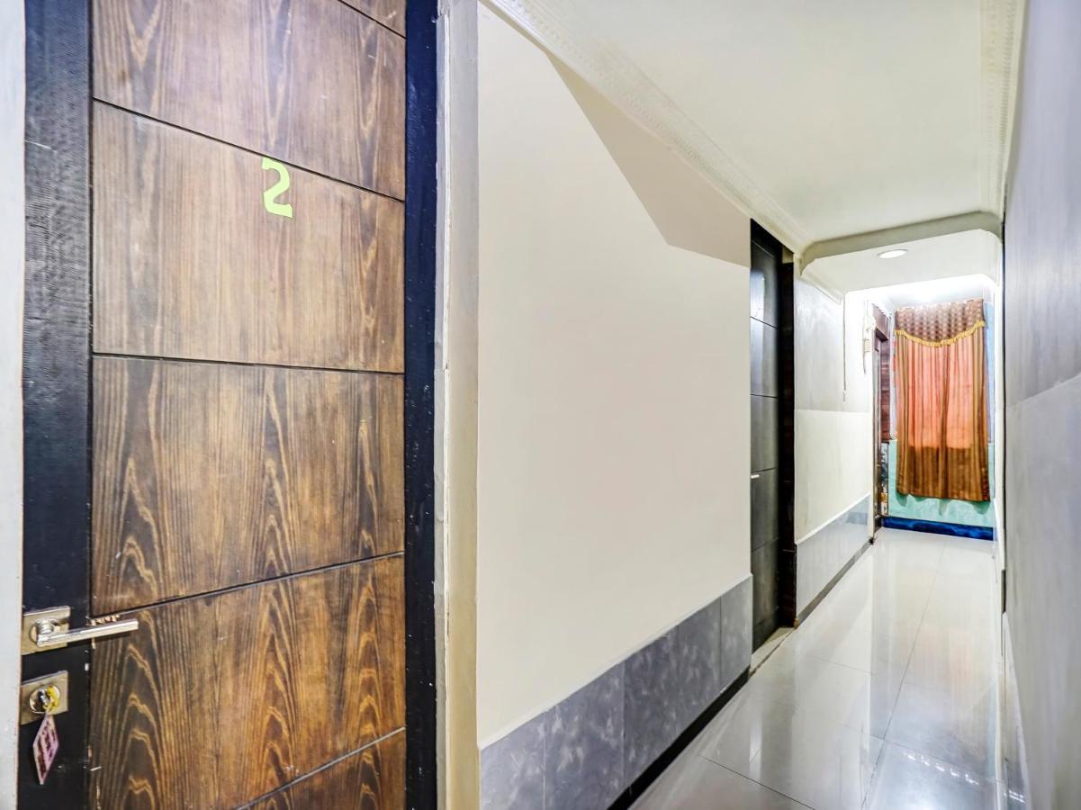 Oyo 90161 Hotel Lendosis Pipa Reja Angkatan 66 Палембанг Екстериор снимка